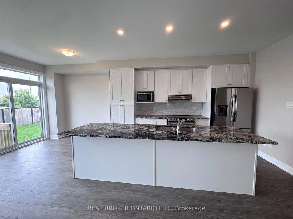 222 Hooper Street 4