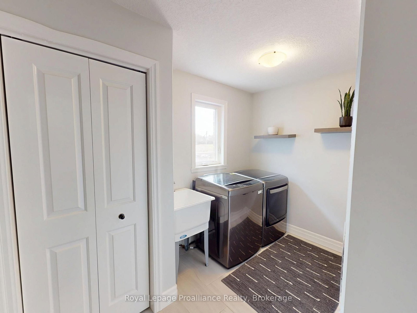 55 Lanark Drive • Belleville, ON photo 15