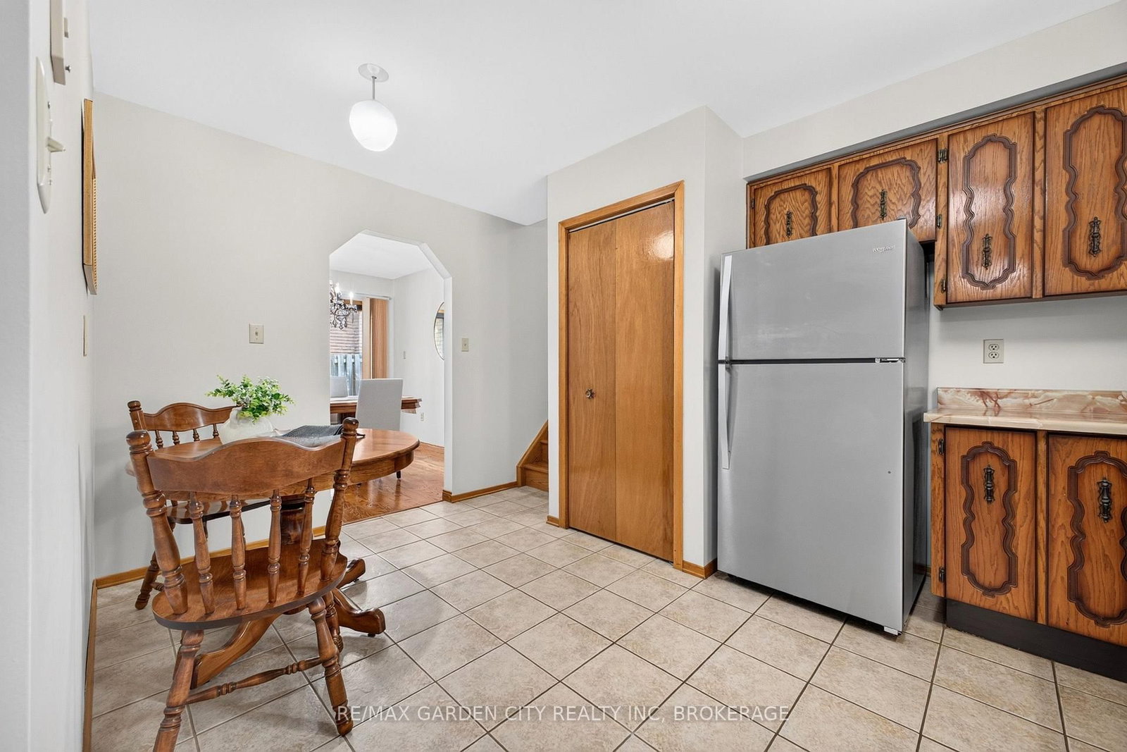 145 Adis Avenue • Hamilton, ON photo 13
