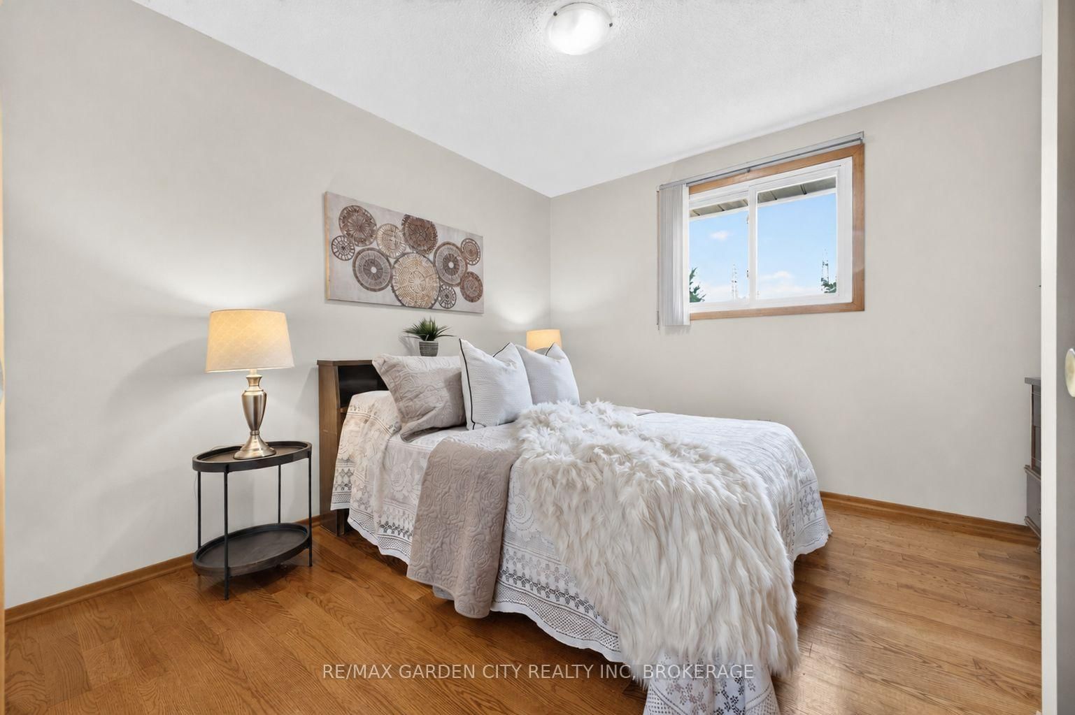 145 Adis Avenue • Hamilton, ON photo 20