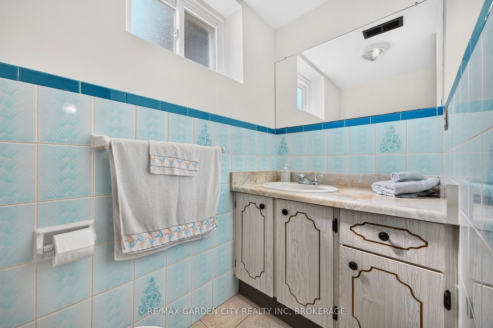 145 Adis Avenue • Hamilton, ON photo 27