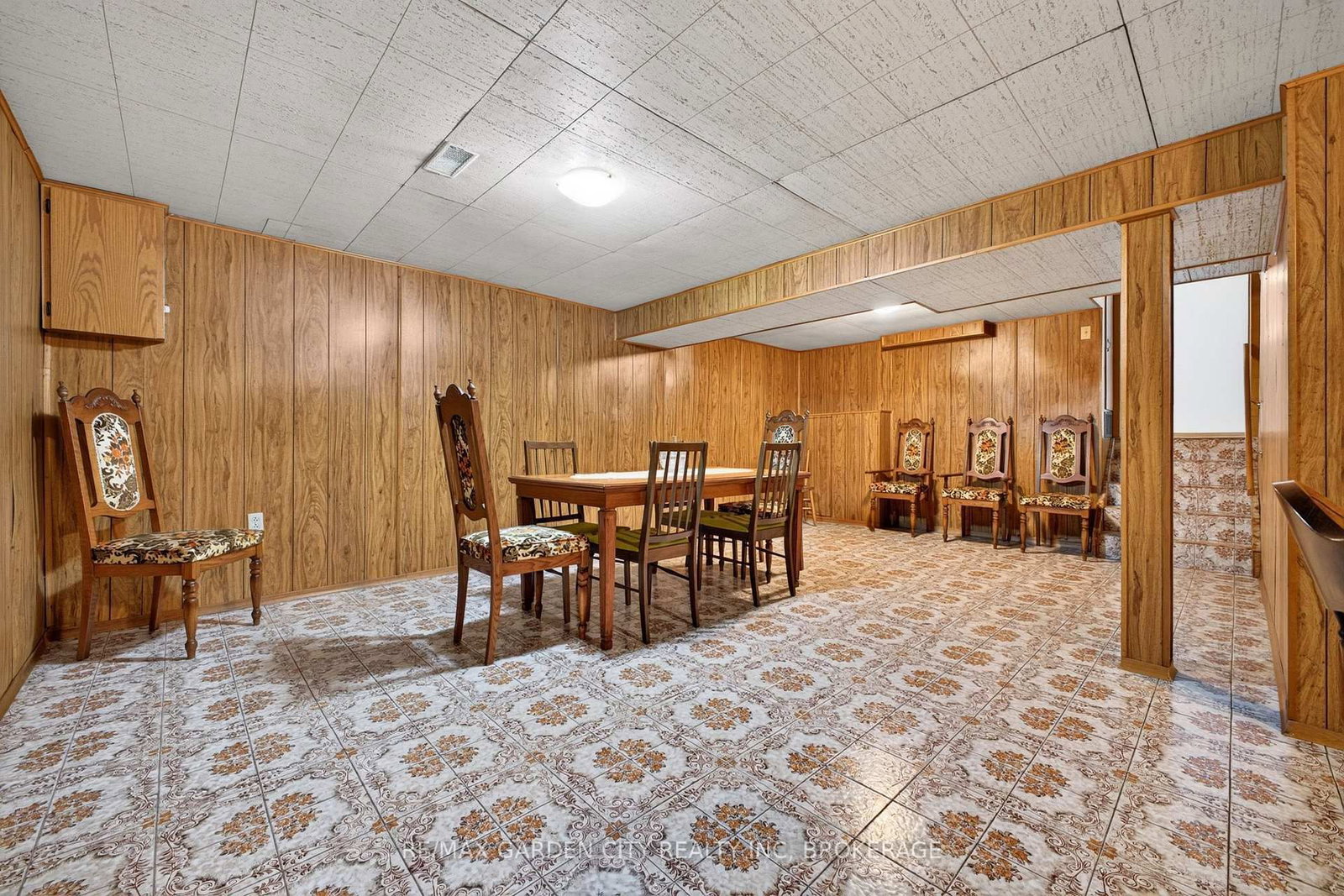 145 Adis Avenue • Hamilton, ON photo 36