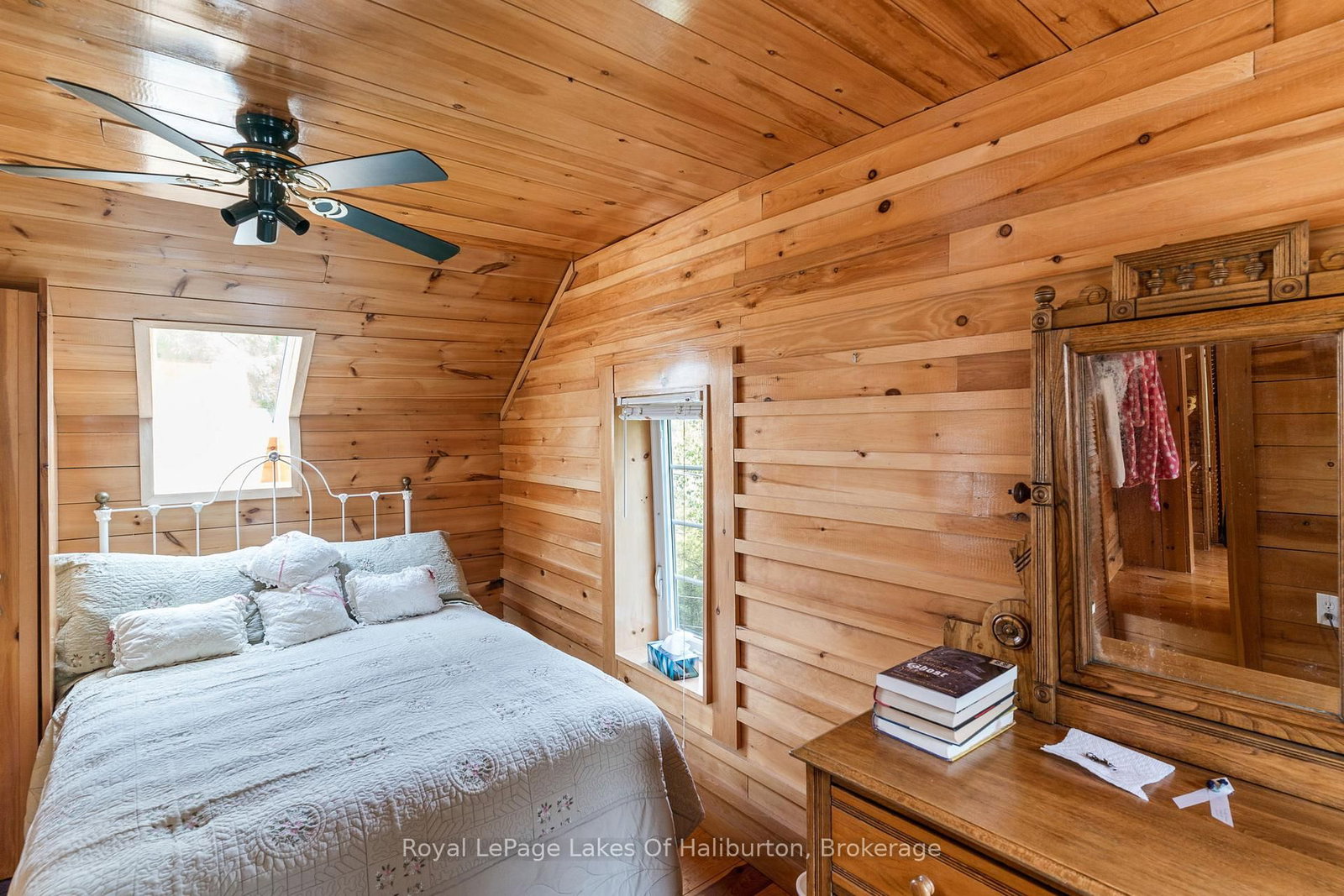 1049 Ninatigo Lane • Algonquin Highlands, ON photo 28