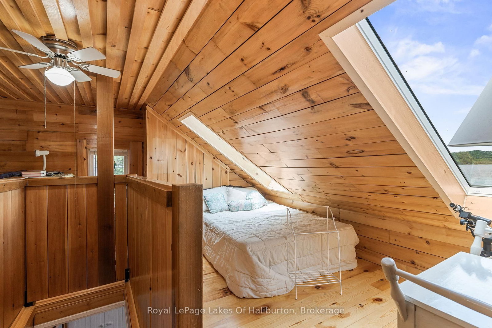 1049 Ninatigo Lane • Algonquin Highlands, ON photo 31