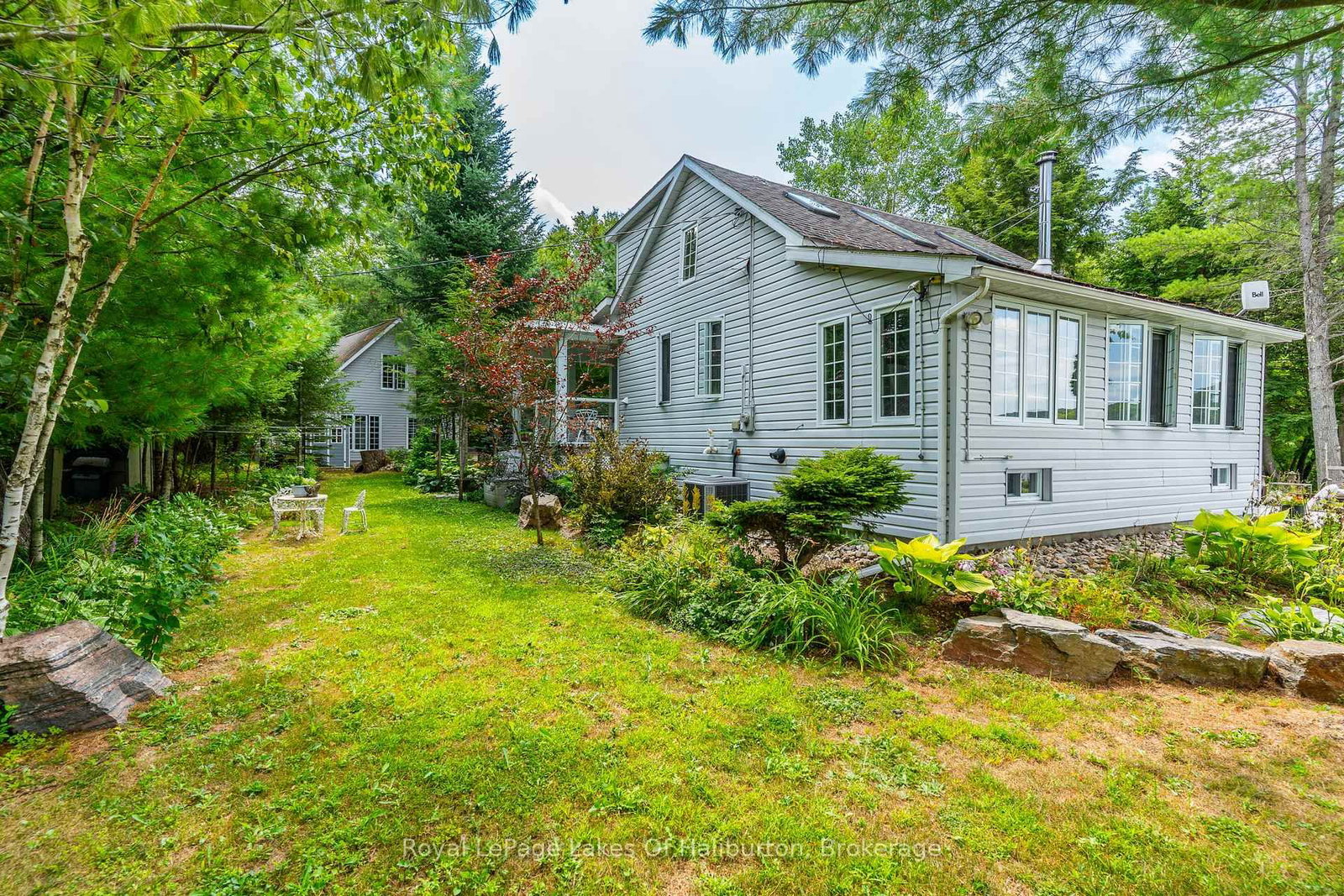1049 Ninatigo Lane • Algonquin Highlands, ON photo 38