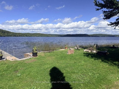 1049 Ninatigo Lane • Algonquin Highlands, ON photo 5