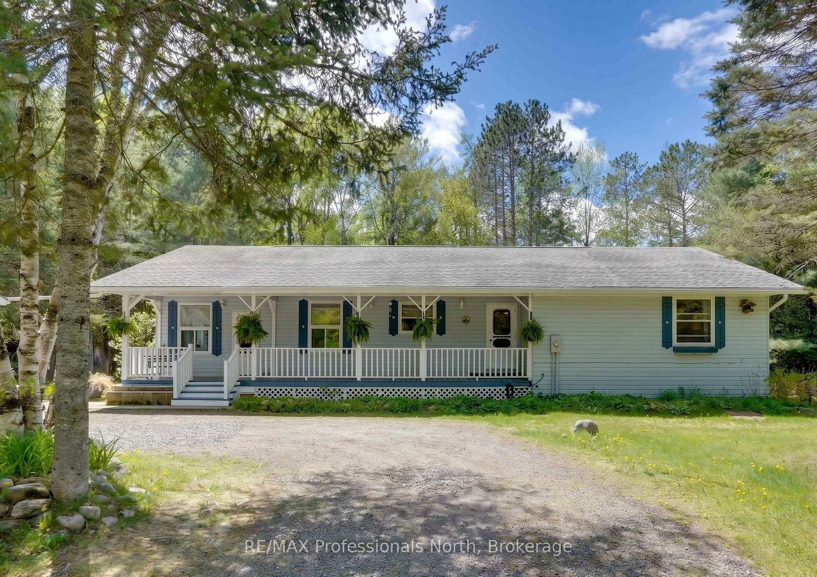 2593 Brunel Road • Huntsville, ON photo 1