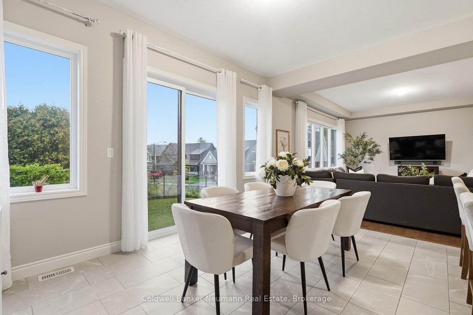 162 HARRISON Street • Centre Wellington, ON photo 10