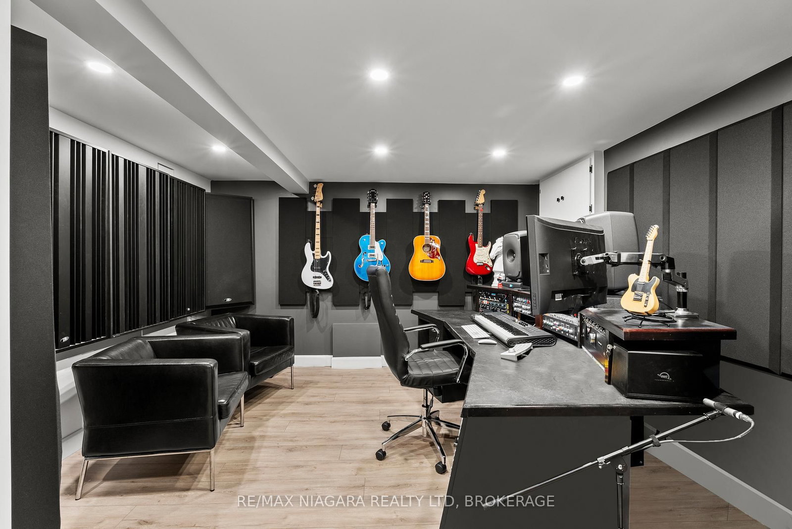 7 Ameer Drive • St. Catharines, ON photo 23