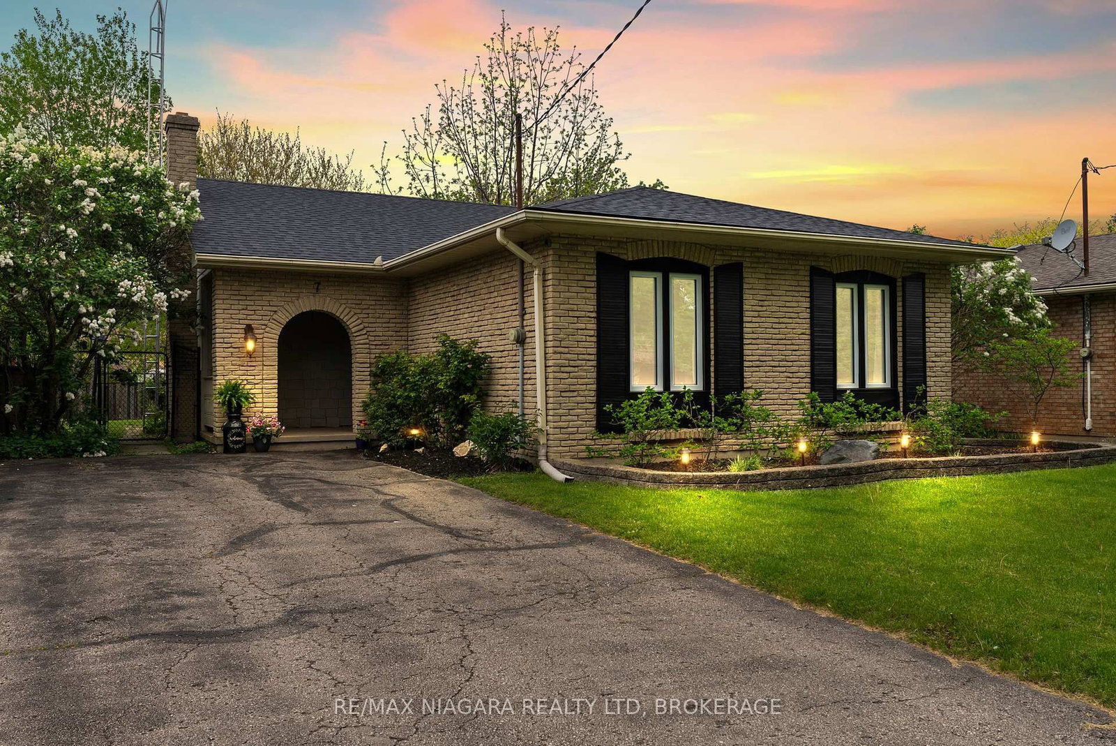 7 Ameer Drive • St. Catharines, ON photo 34