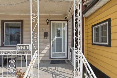 126 Niagara Street • Hamilton, ON photo 4