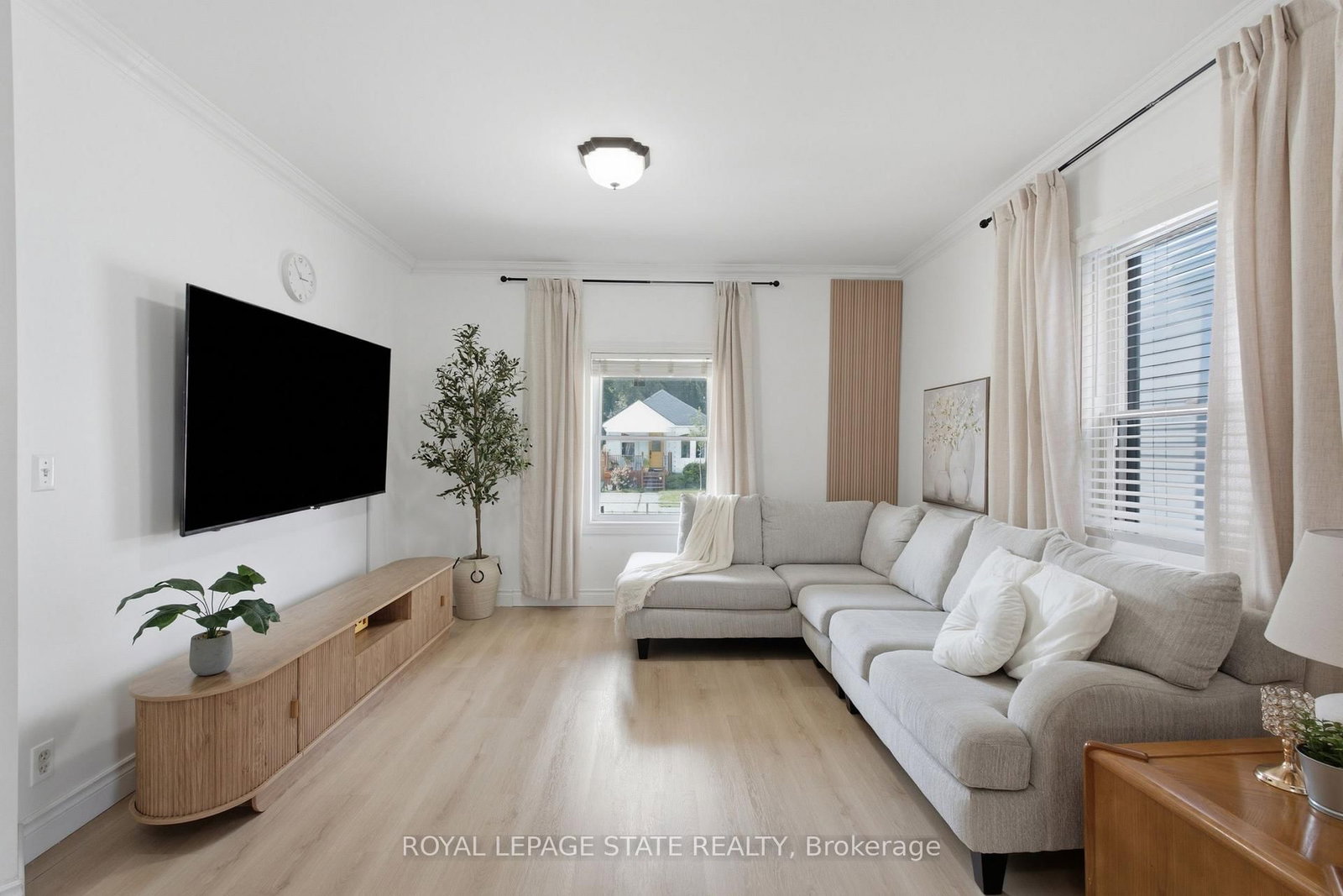 126 Niagara Street • Hamilton, ON photo 8