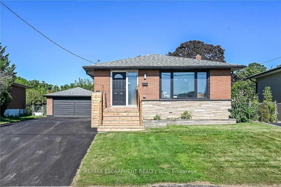 135 NUGENT Drive • Hamilton, ON photo 36
