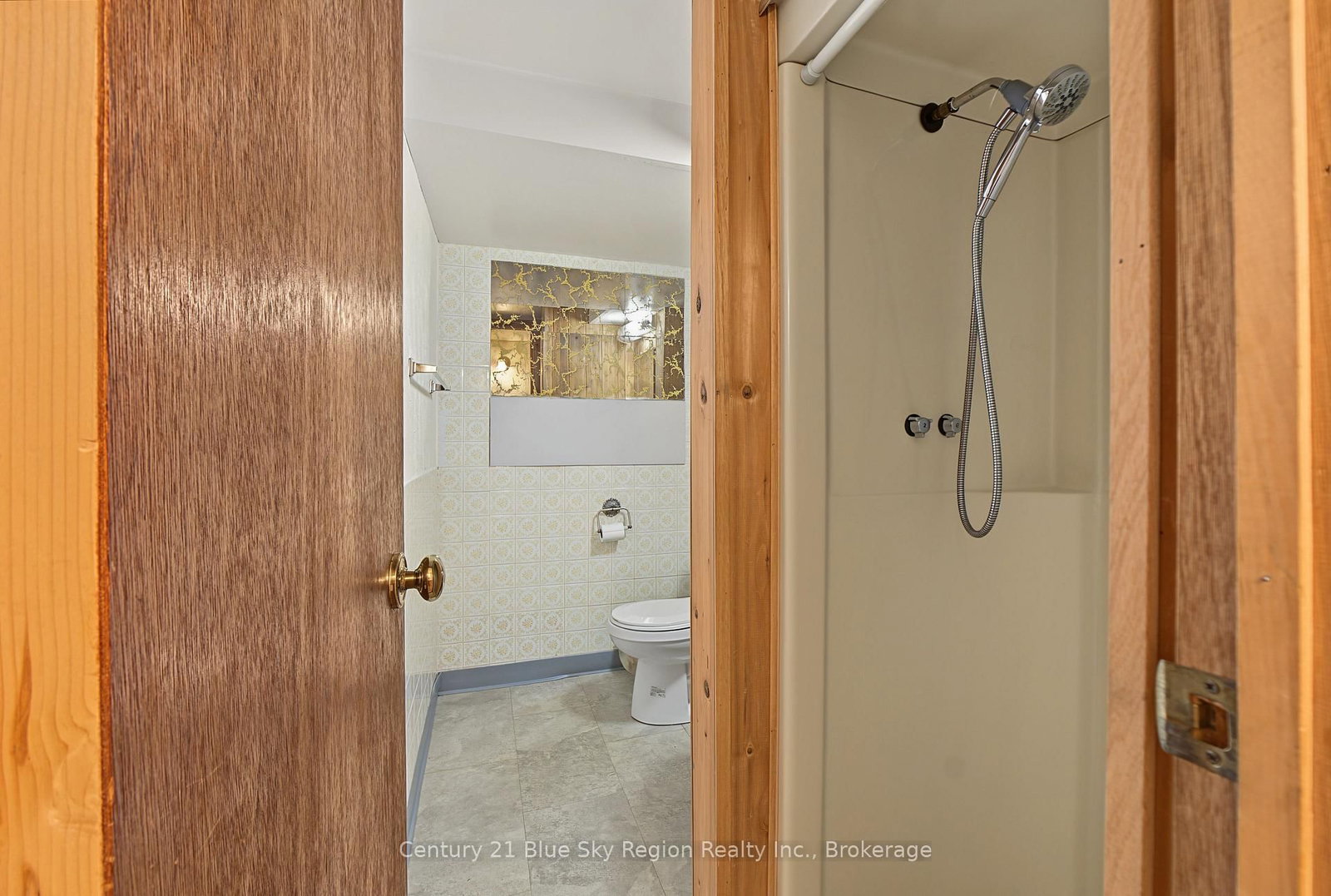 643 Robarts Avenue • North Bay, ON photo 35