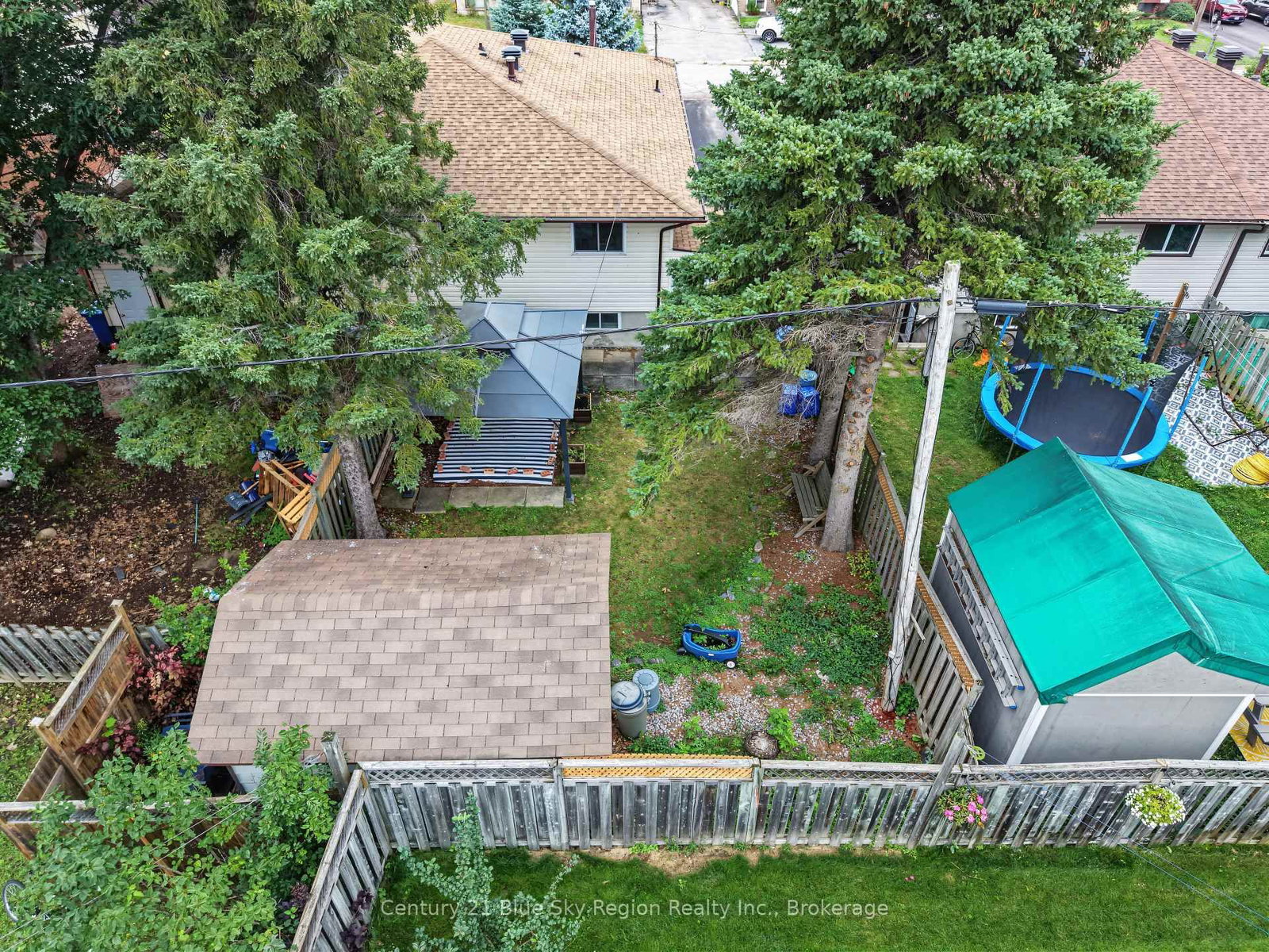 643 Robarts Avenue • North Bay, ON photo 39