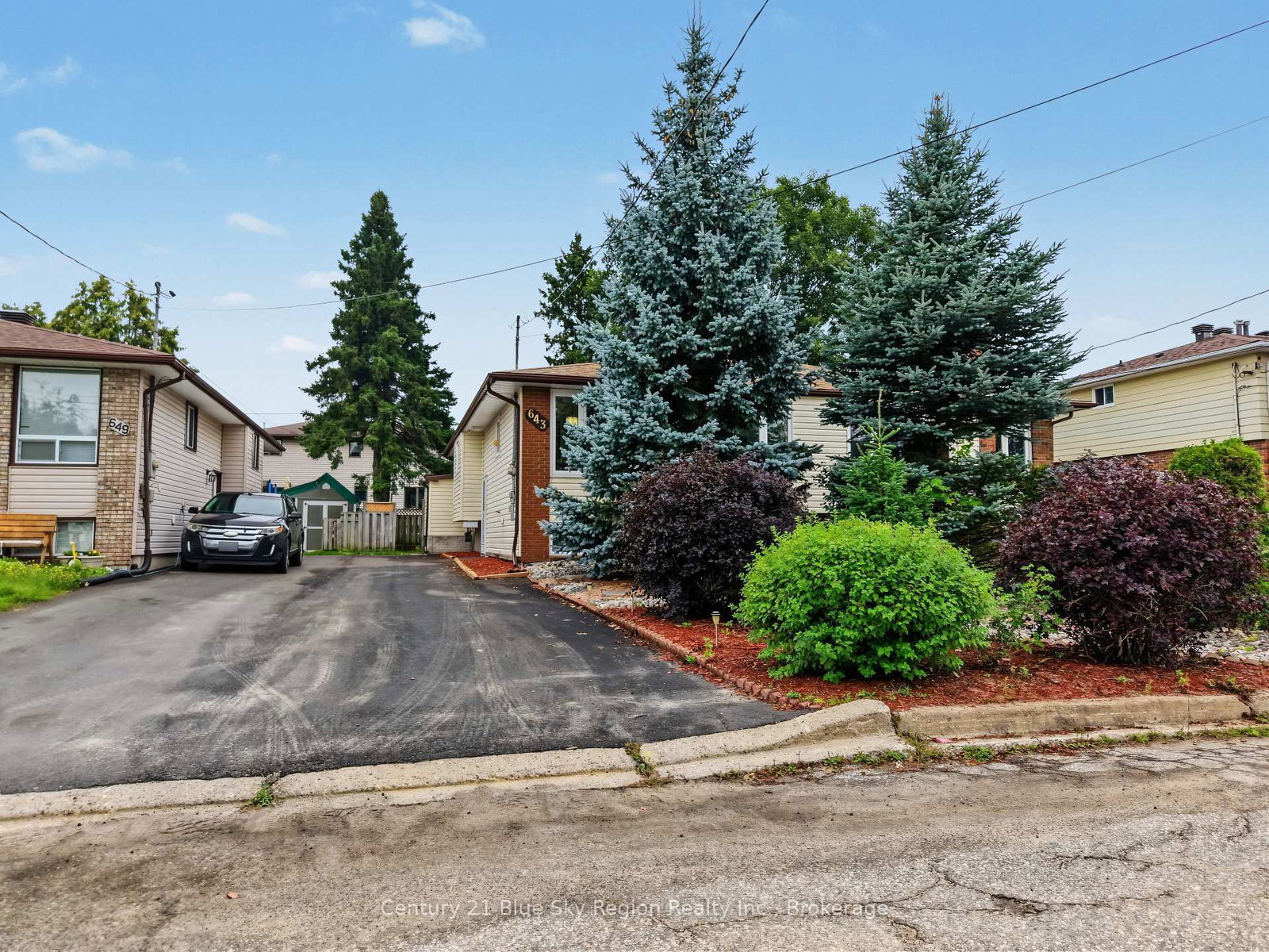 643 Robarts Avenue • North Bay, ON photo 4