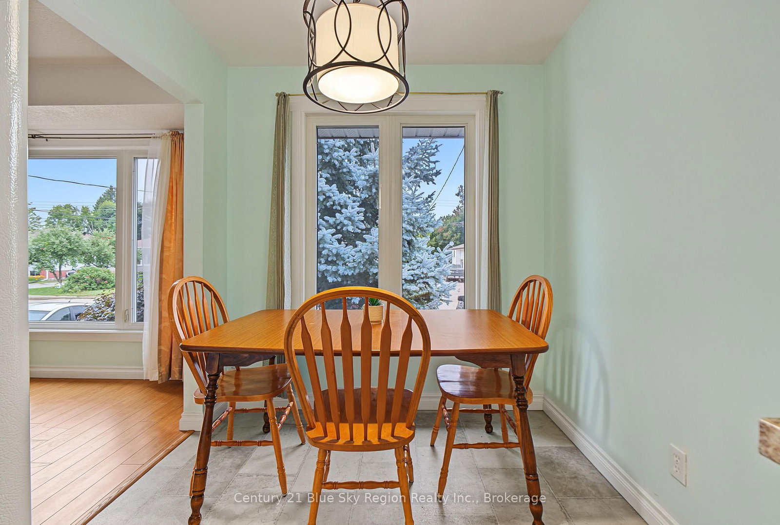 643 Robarts Avenue • North Bay, ON photo 9