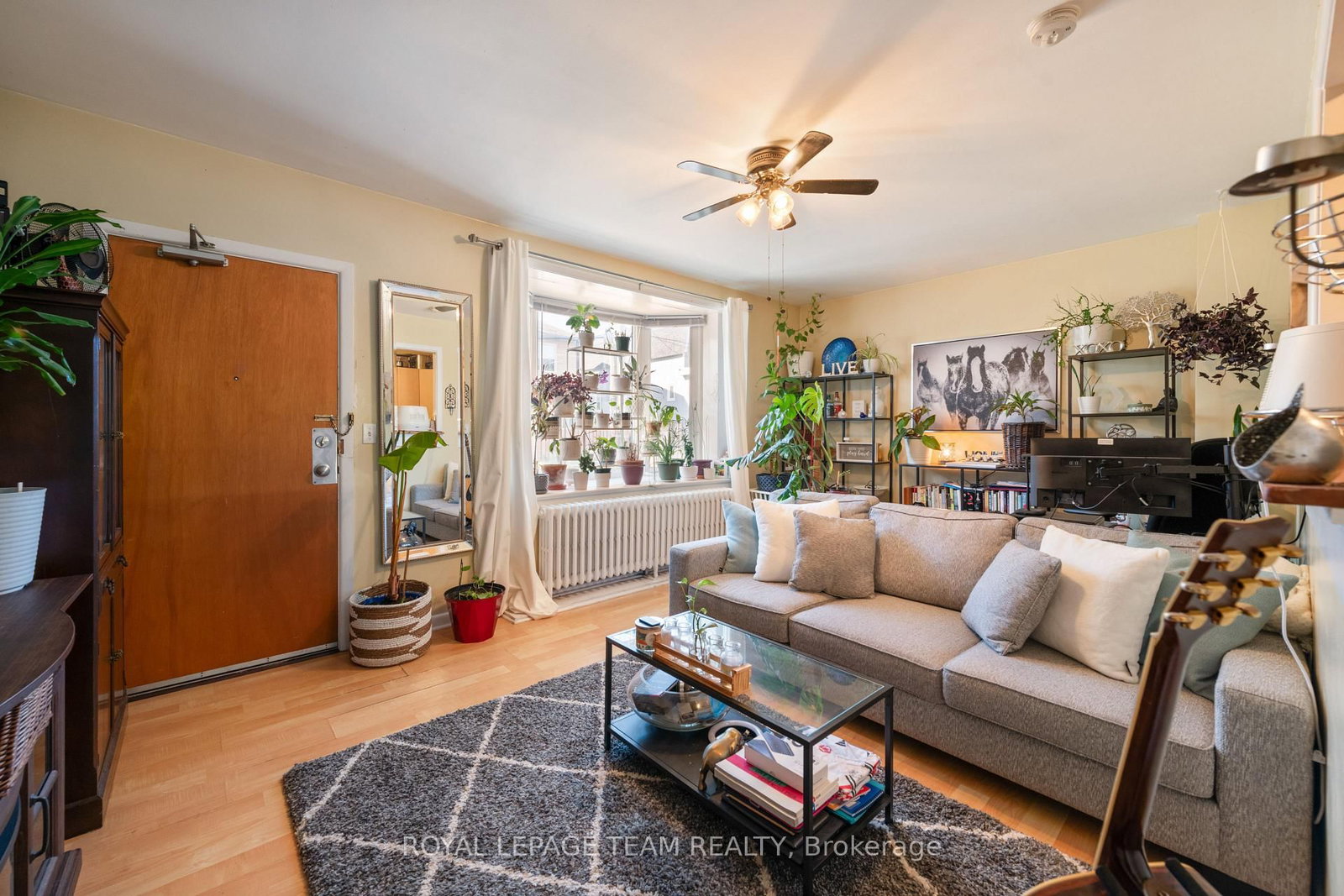 213 Desrosiers Street • Ottawa, ON photo 6