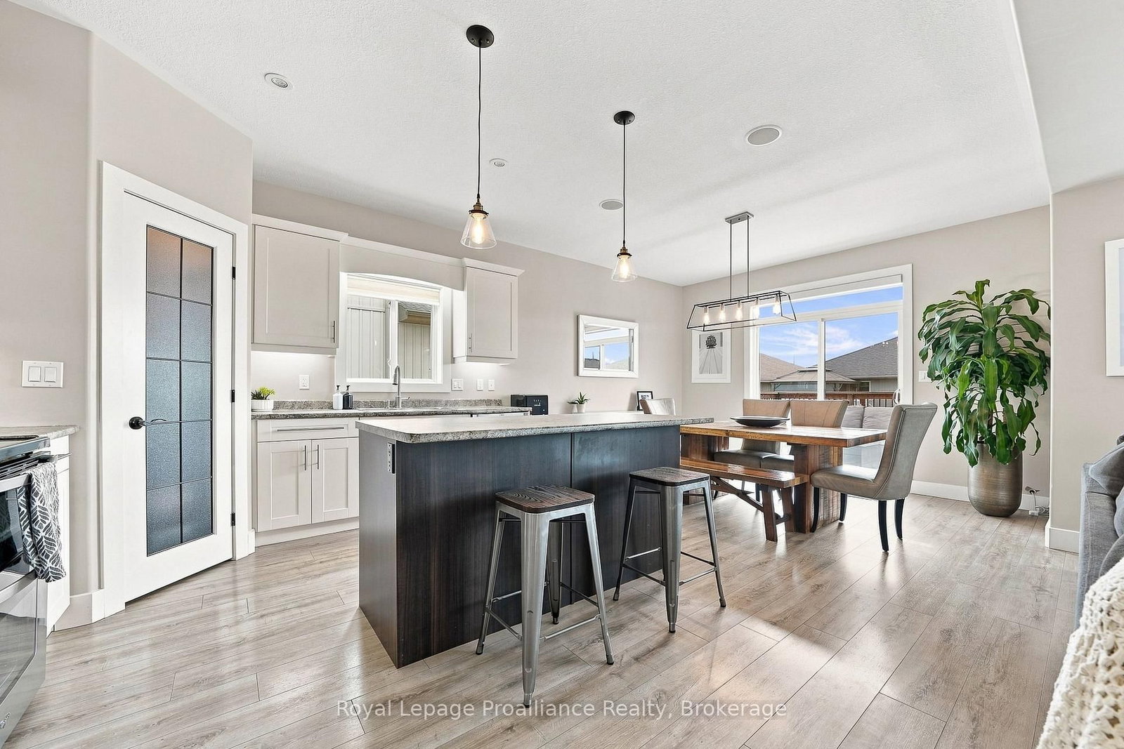 18 Granite Drive • Belleville, ON photo 14