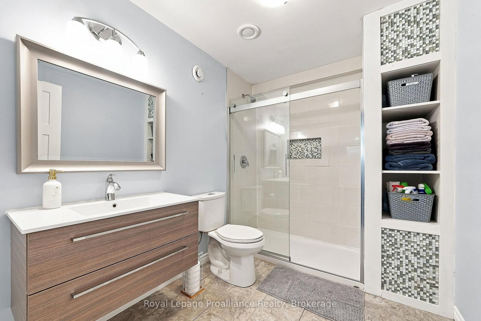18 Granite Drive • Belleville, ON photo 37