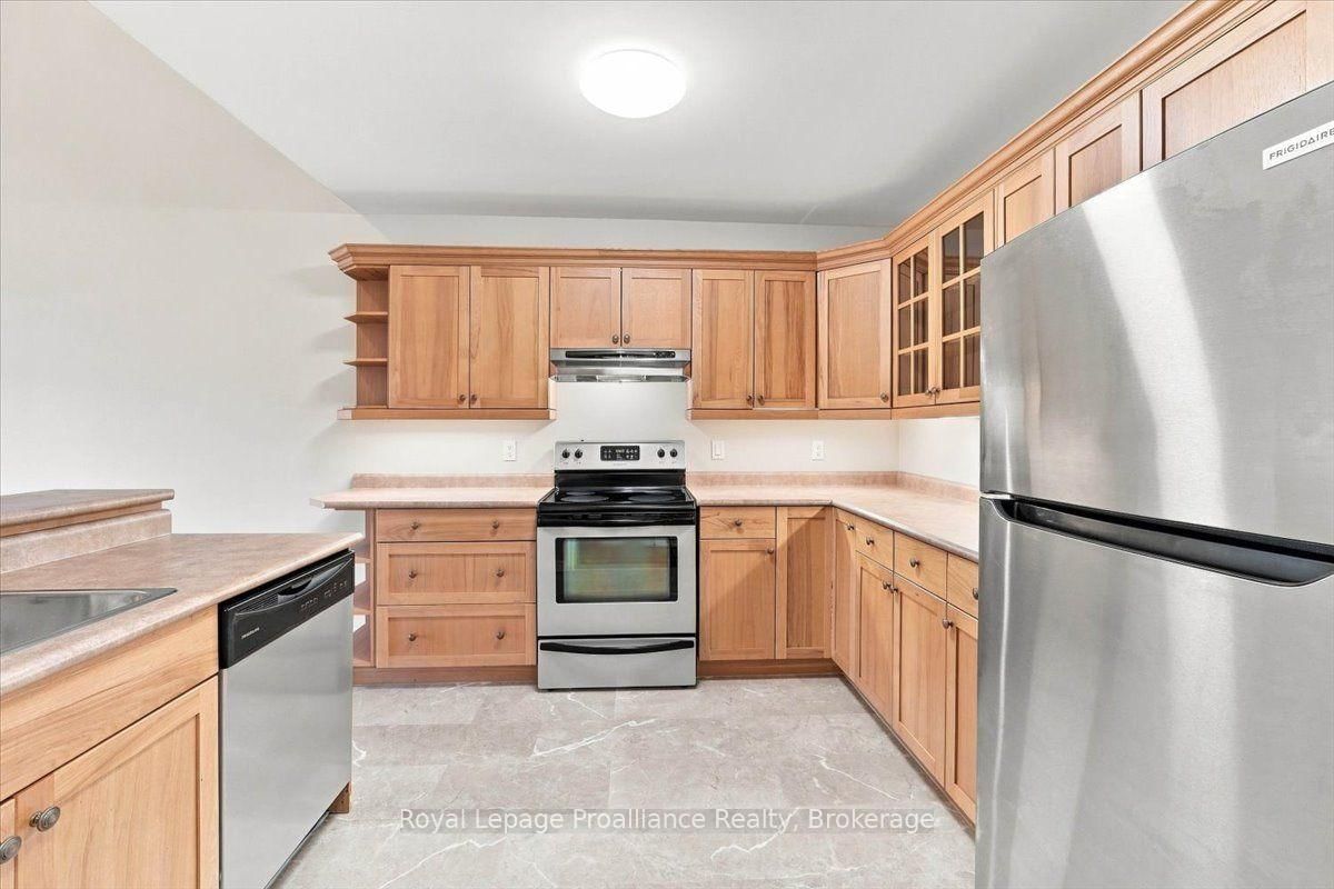 25 Heartwood Drive • #12 • Belleville, ON photo 11