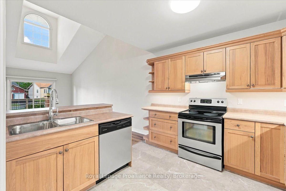 25 Heartwood Drive • #12 • Belleville, ON photo 21