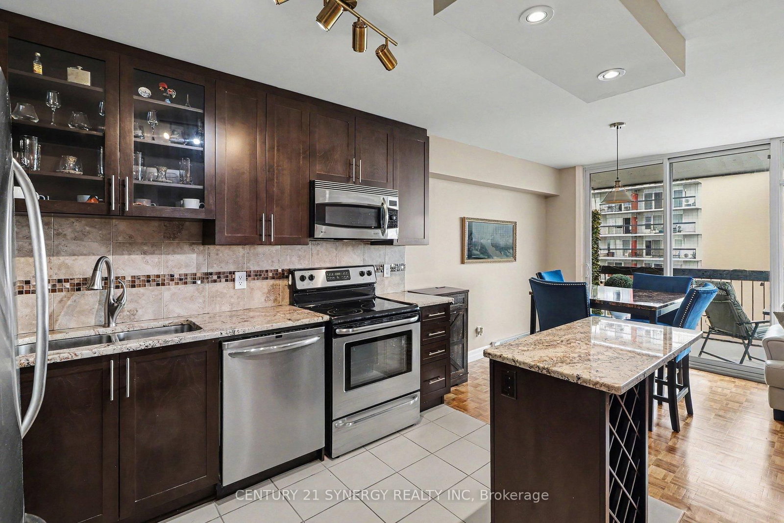 158B McArthur Avenue • #1202 • Ottawa, ON photo 16