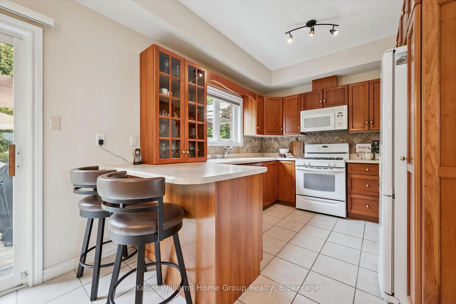 487 St Andrew Street E • Centre Wellington, ON photo 14