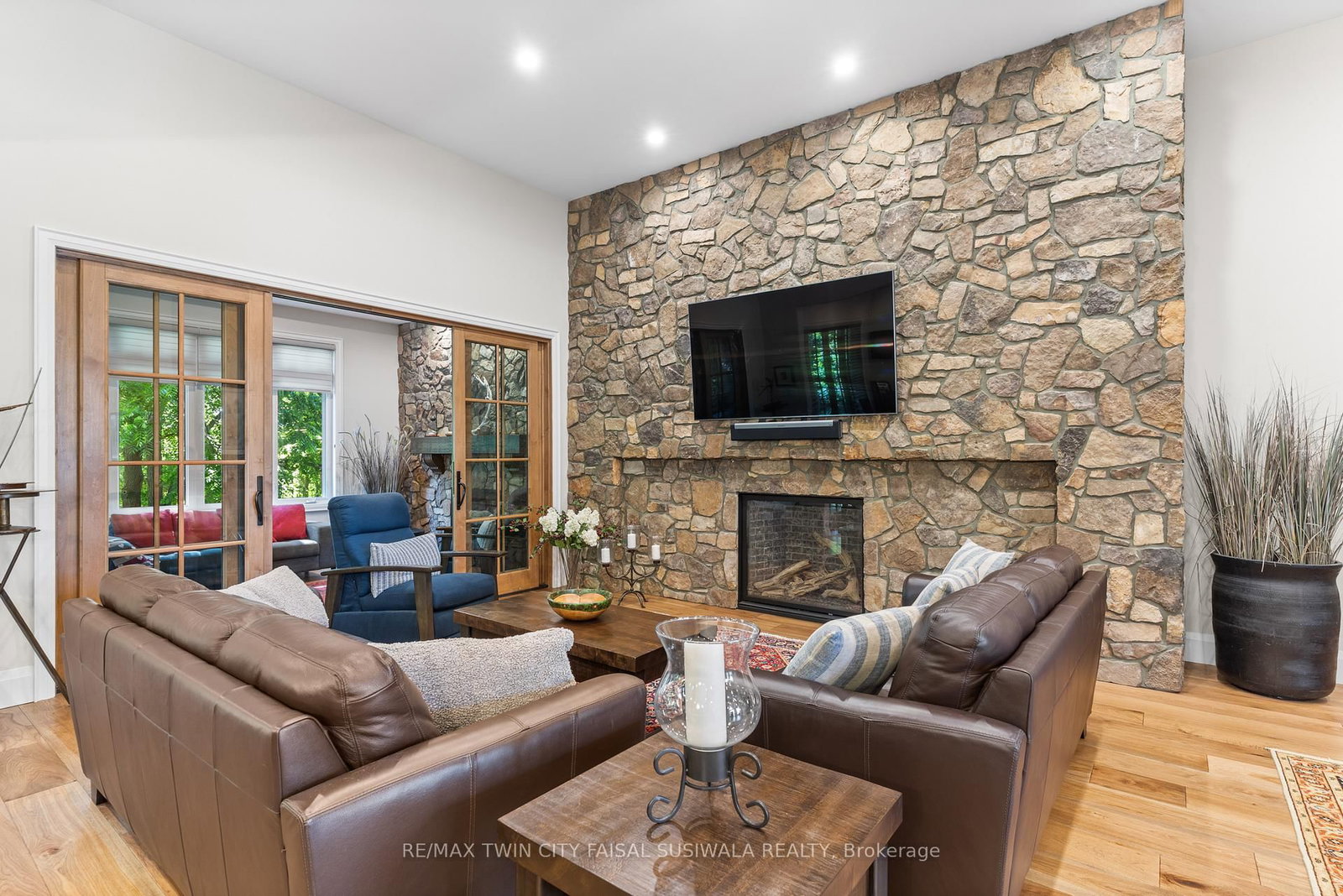 44 Pioneer Ridge Drive • Kitchener, ON photo 27