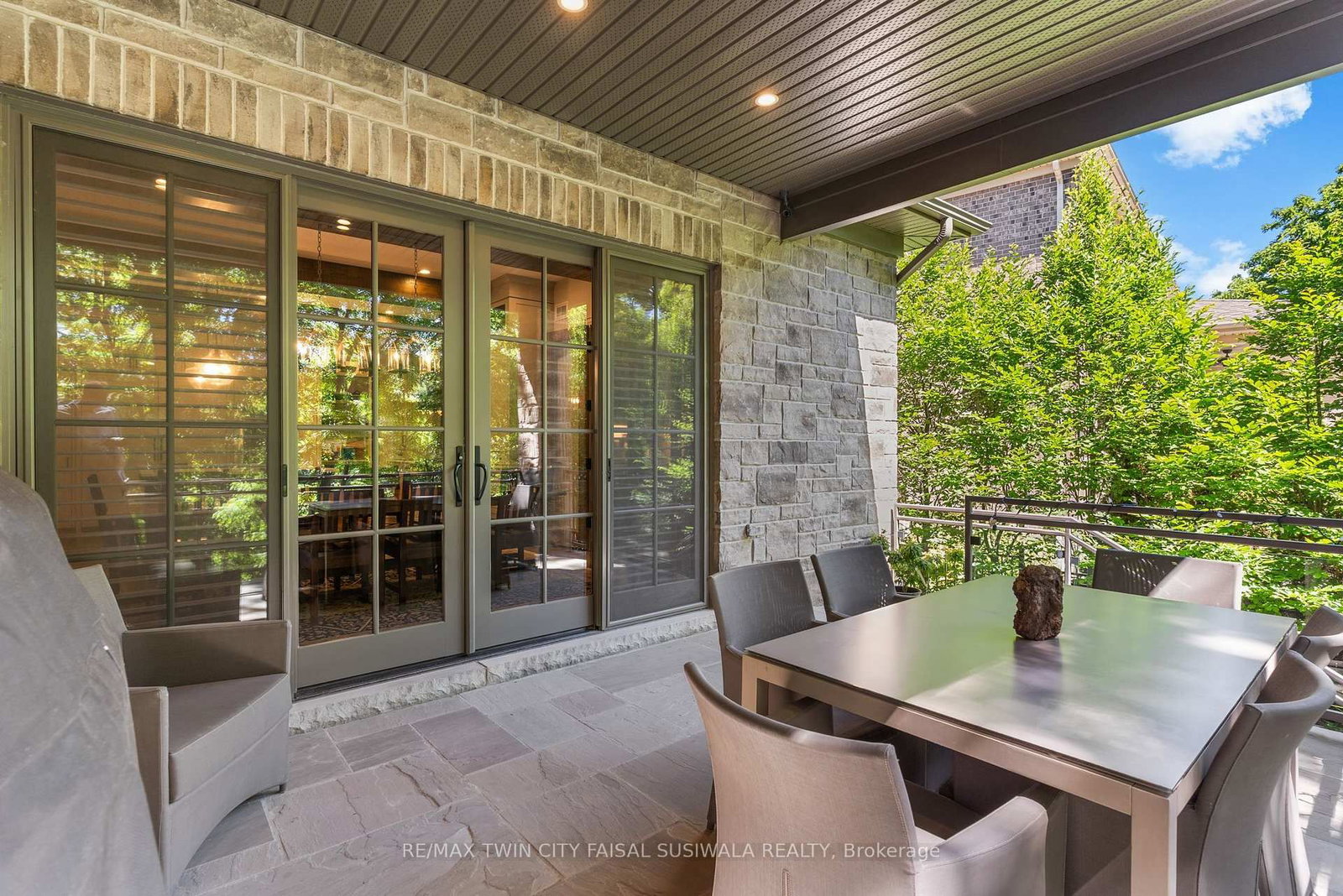 44 Pioneer Ridge Drive • Kitchener, ON photo 9