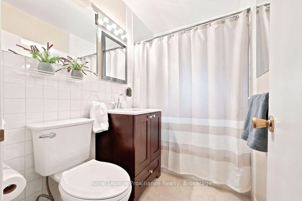 304 Hastings Street N • Bancroft, ON photo 23