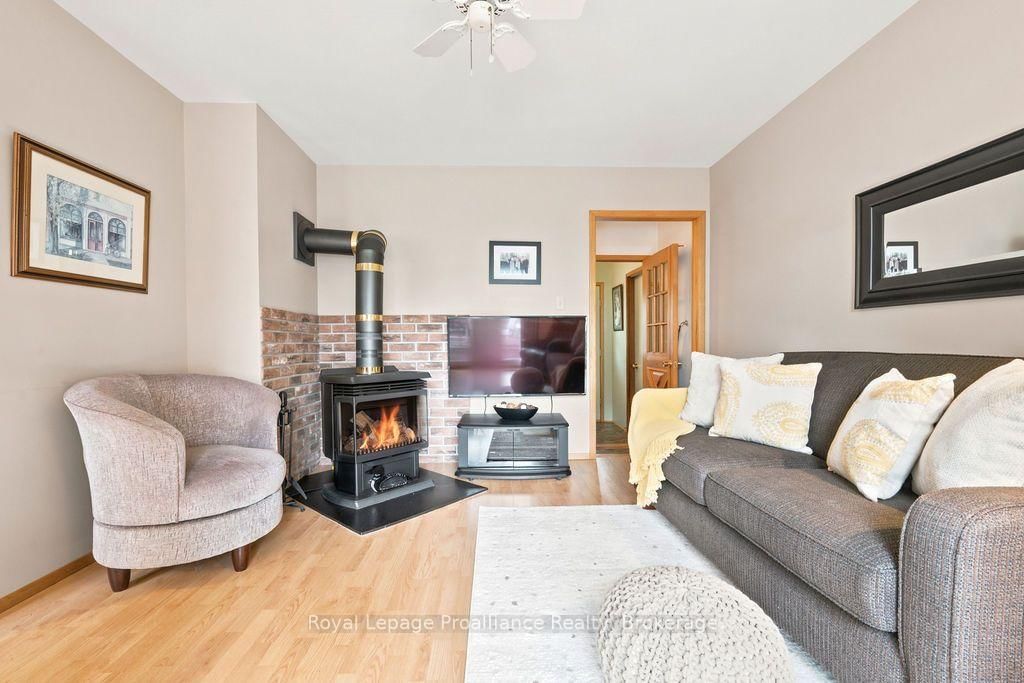 304 Hastings Street N • Bancroft, ON photo 27