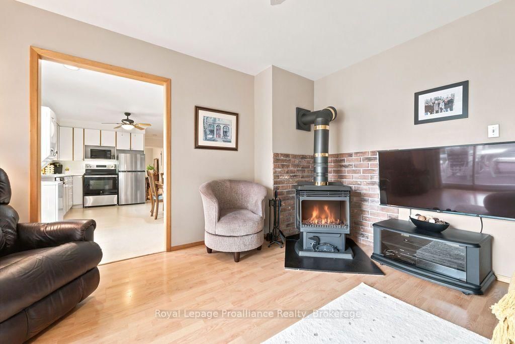 304 Hastings Street N • Bancroft, ON photo 28