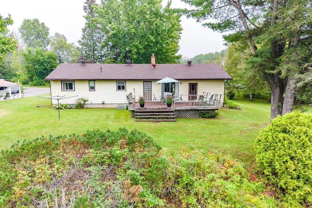 304 Hastings Street N • Bancroft, ON photo 31