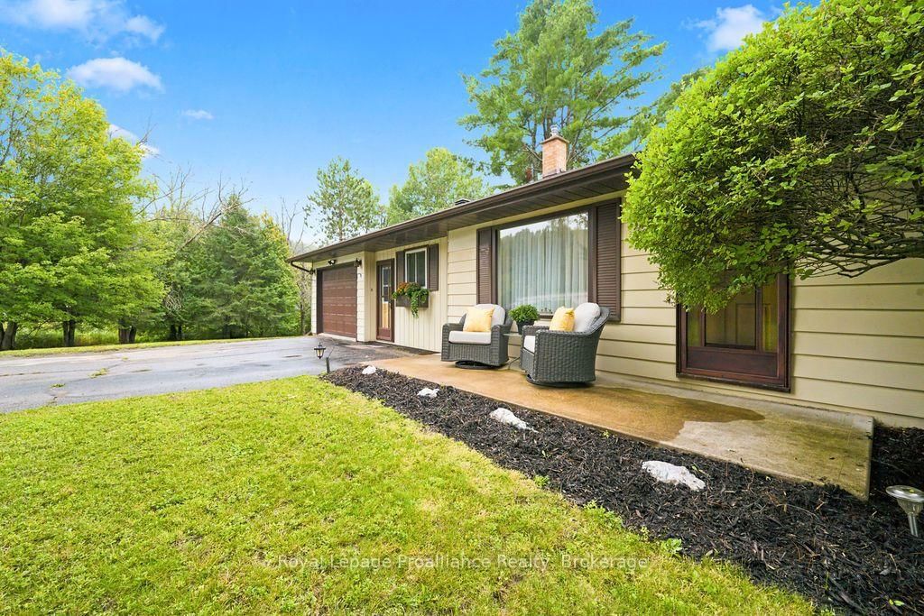 304 Hastings Street N • Bancroft, ON photo 32