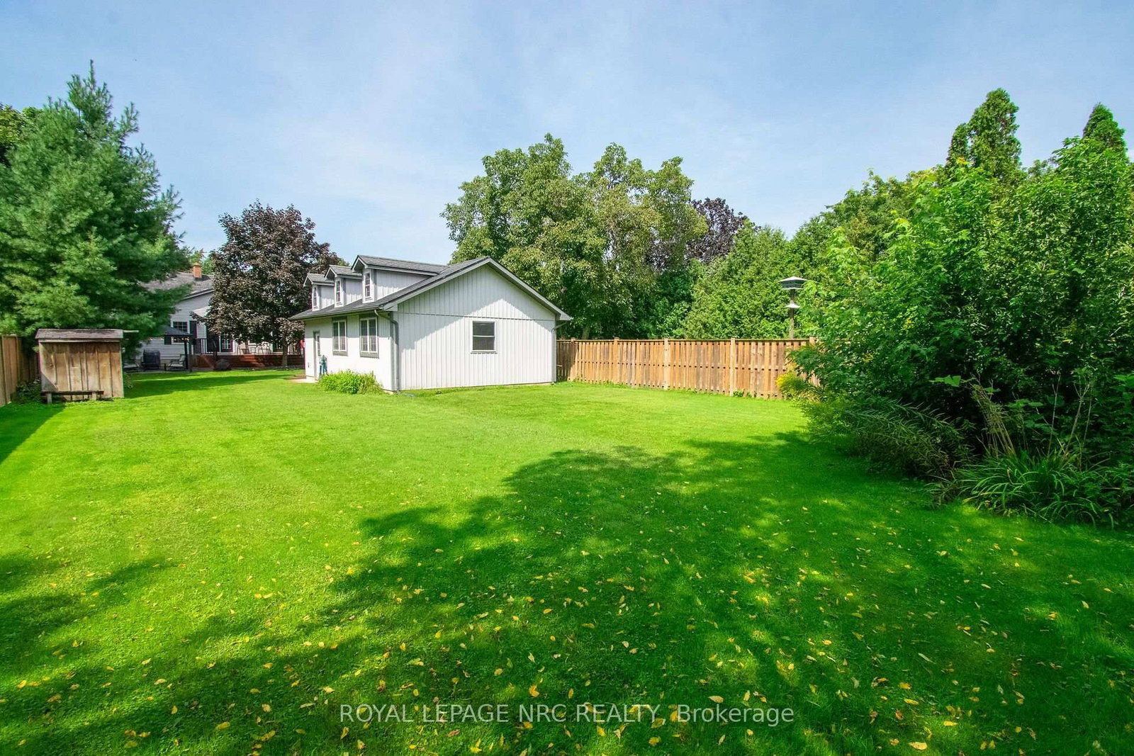 36 MAPLEWOOD Drive • St. Catharines, ON photo 38