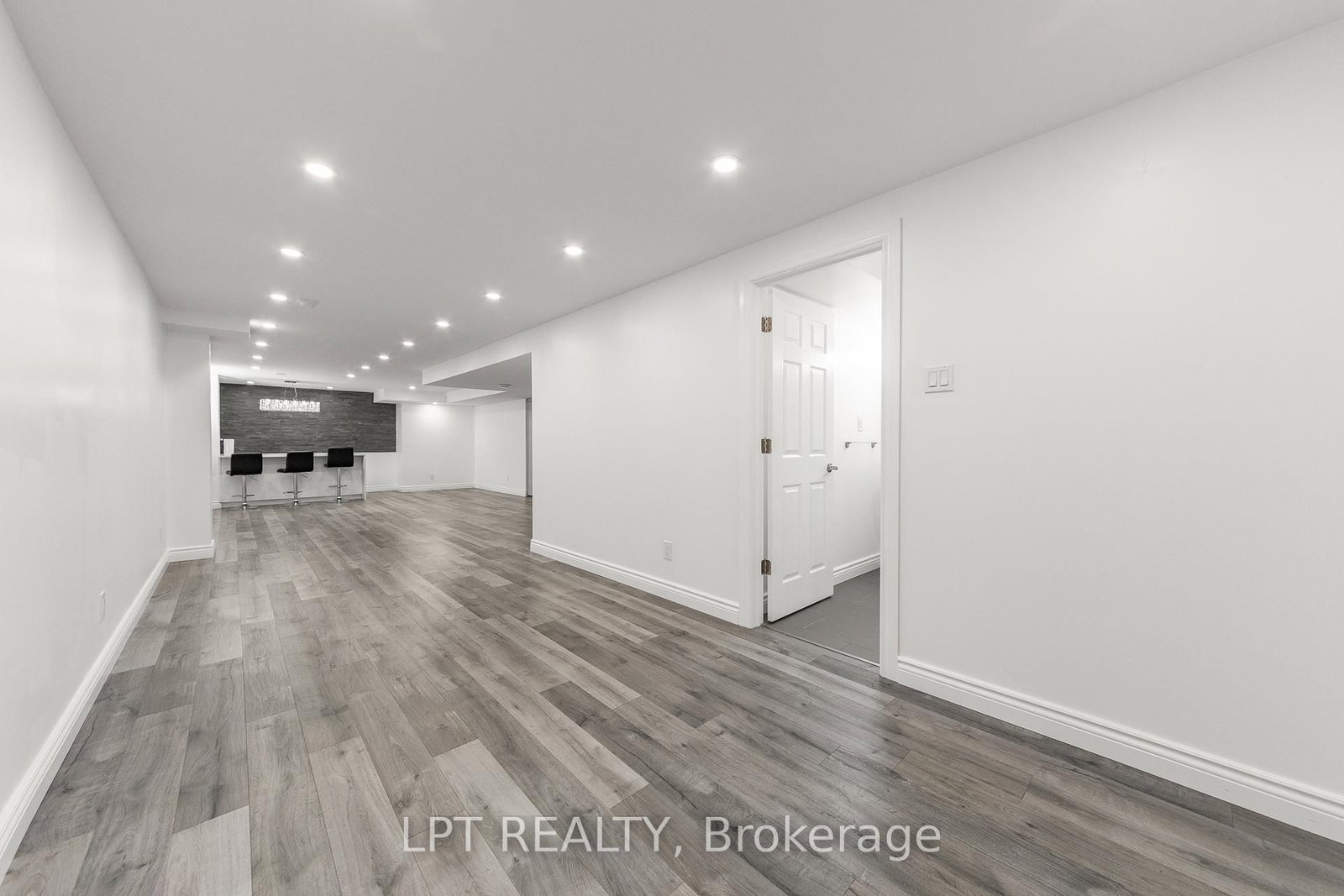 67 BRISTLING Crescent • Ottawa, ON photo 34