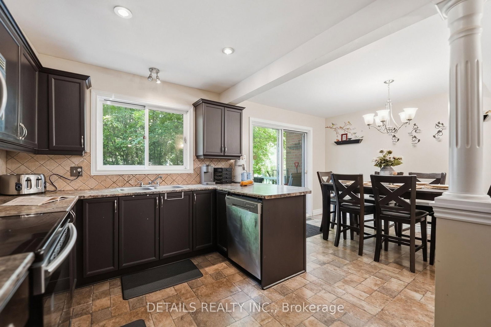 24 Southport Drive • Ottawa, ON photo 19