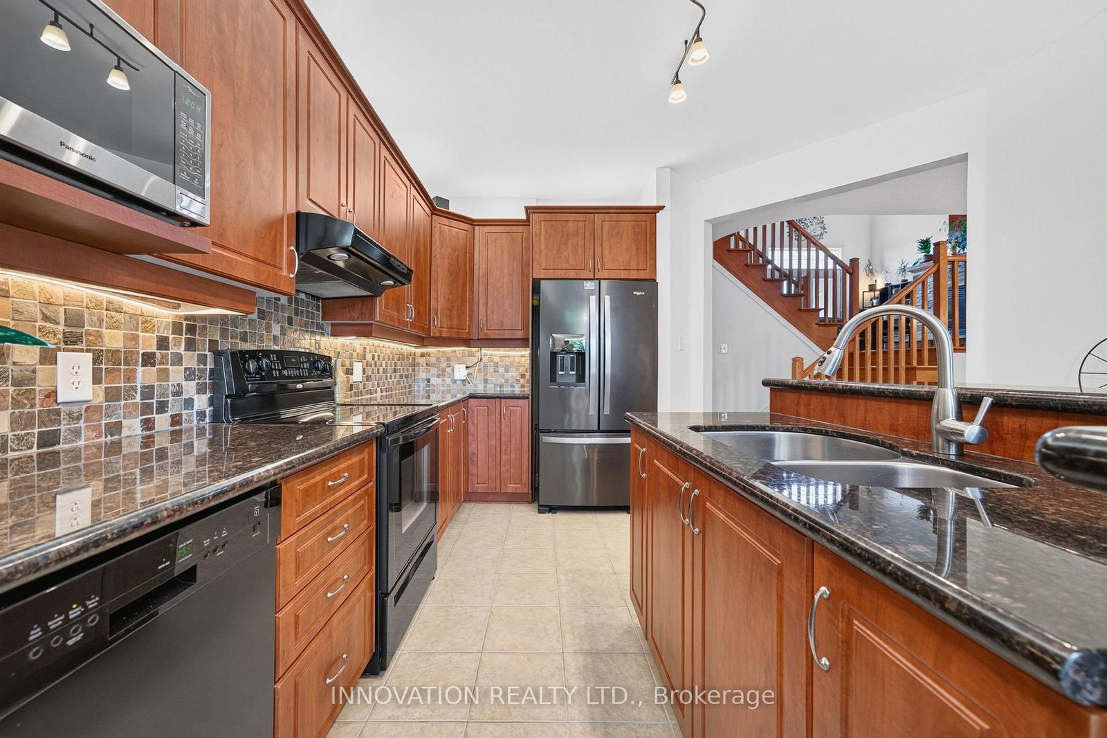 545 Rosehill Avenue • Ottawa, ON photo 10