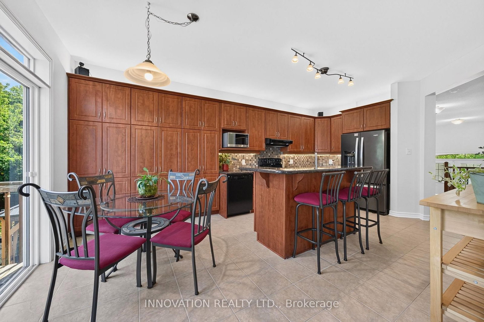 545 Rosehill Avenue • Ottawa, ON photo 11