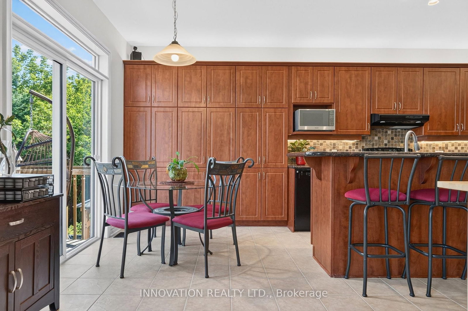 545 Rosehill Avenue • Ottawa, ON photo 13