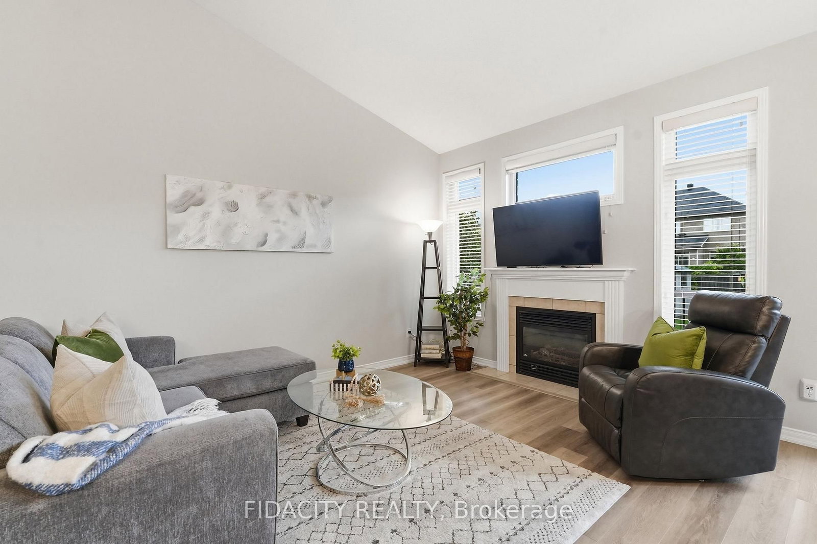 925 Burwash Landing Landing • Kanata, ON photo 15