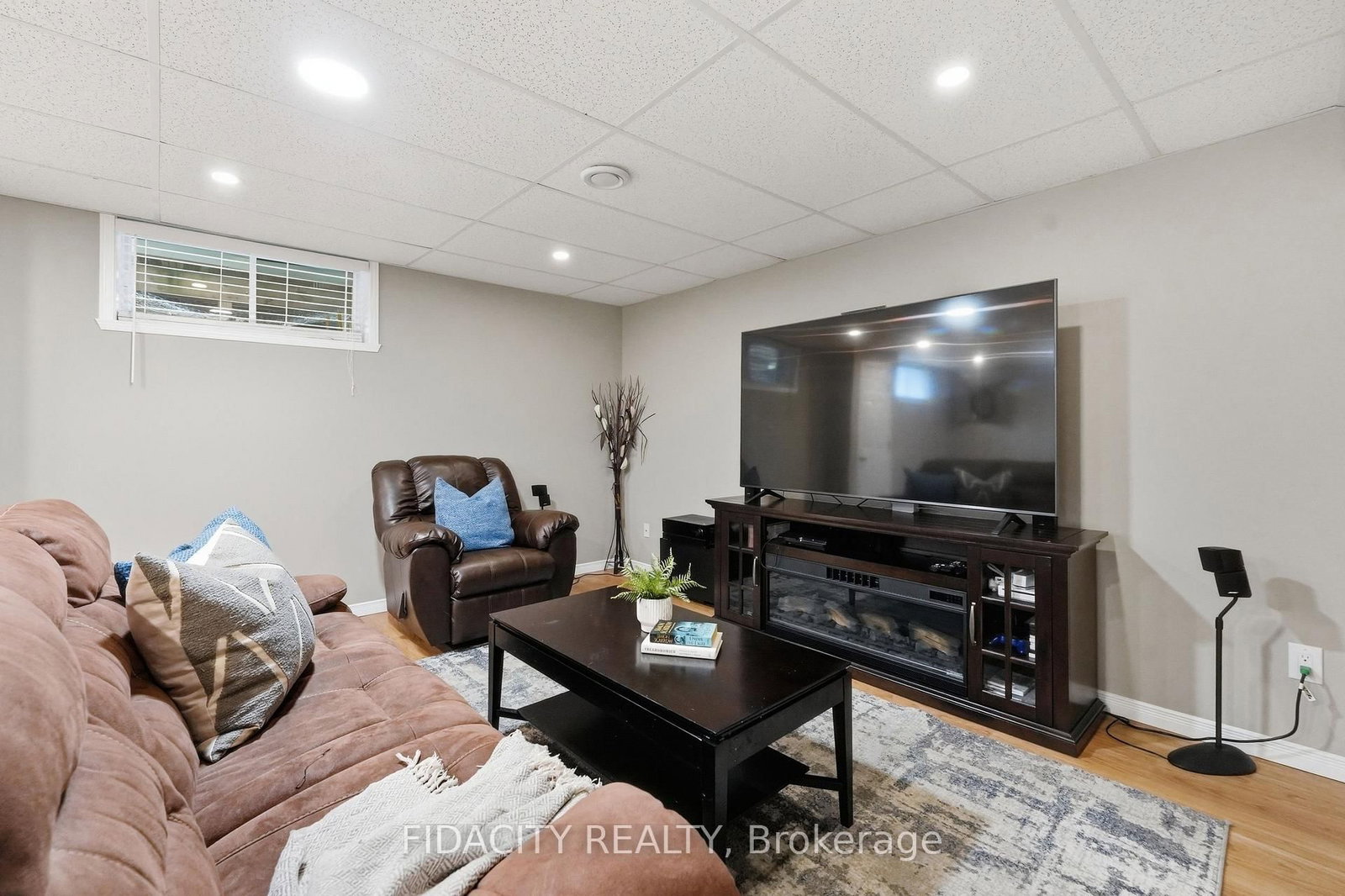 925 Burwash Landing Landing • Kanata, ON photo 34