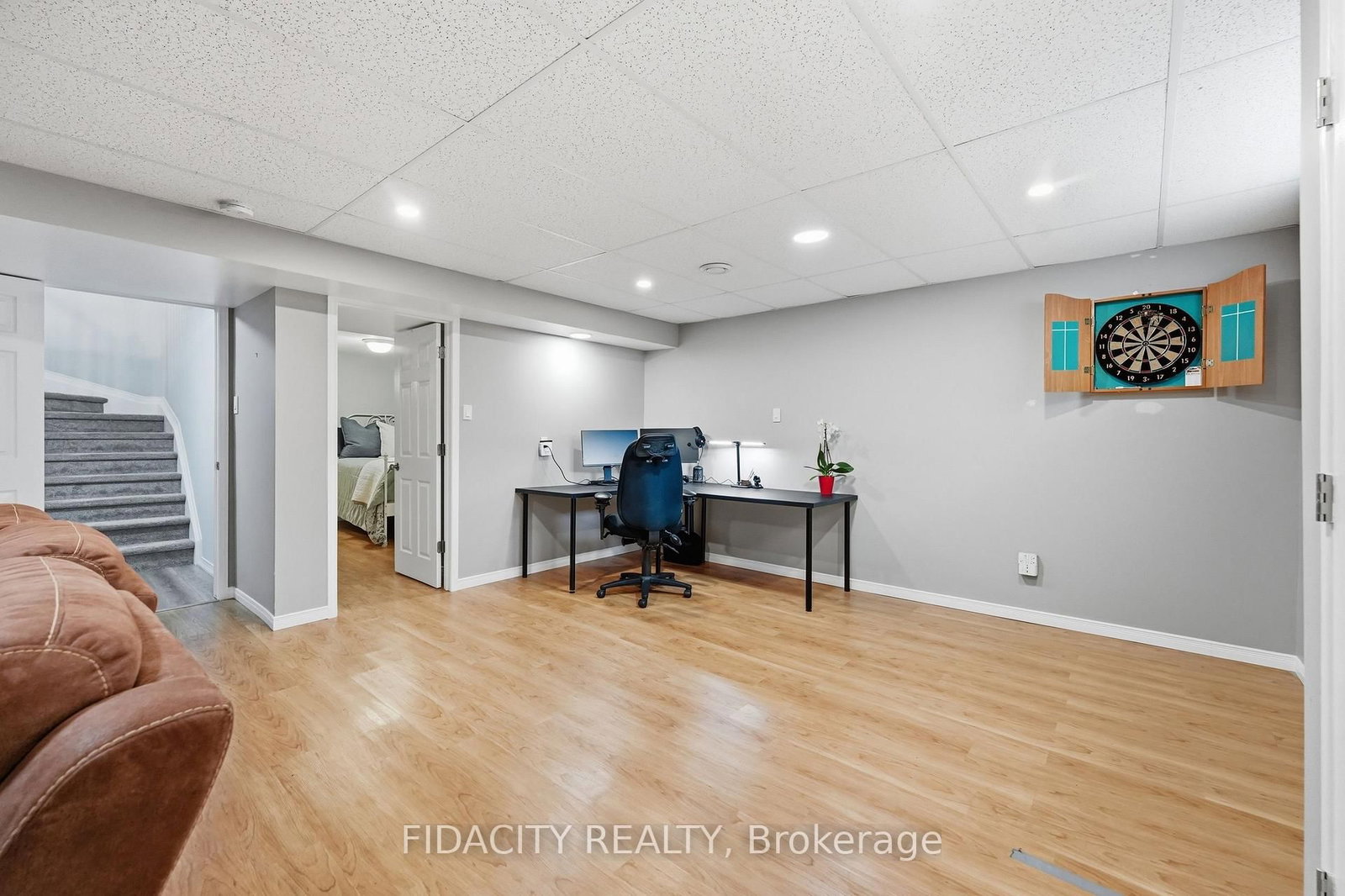925 Burwash Landing Landing • Kanata, ON photo 37