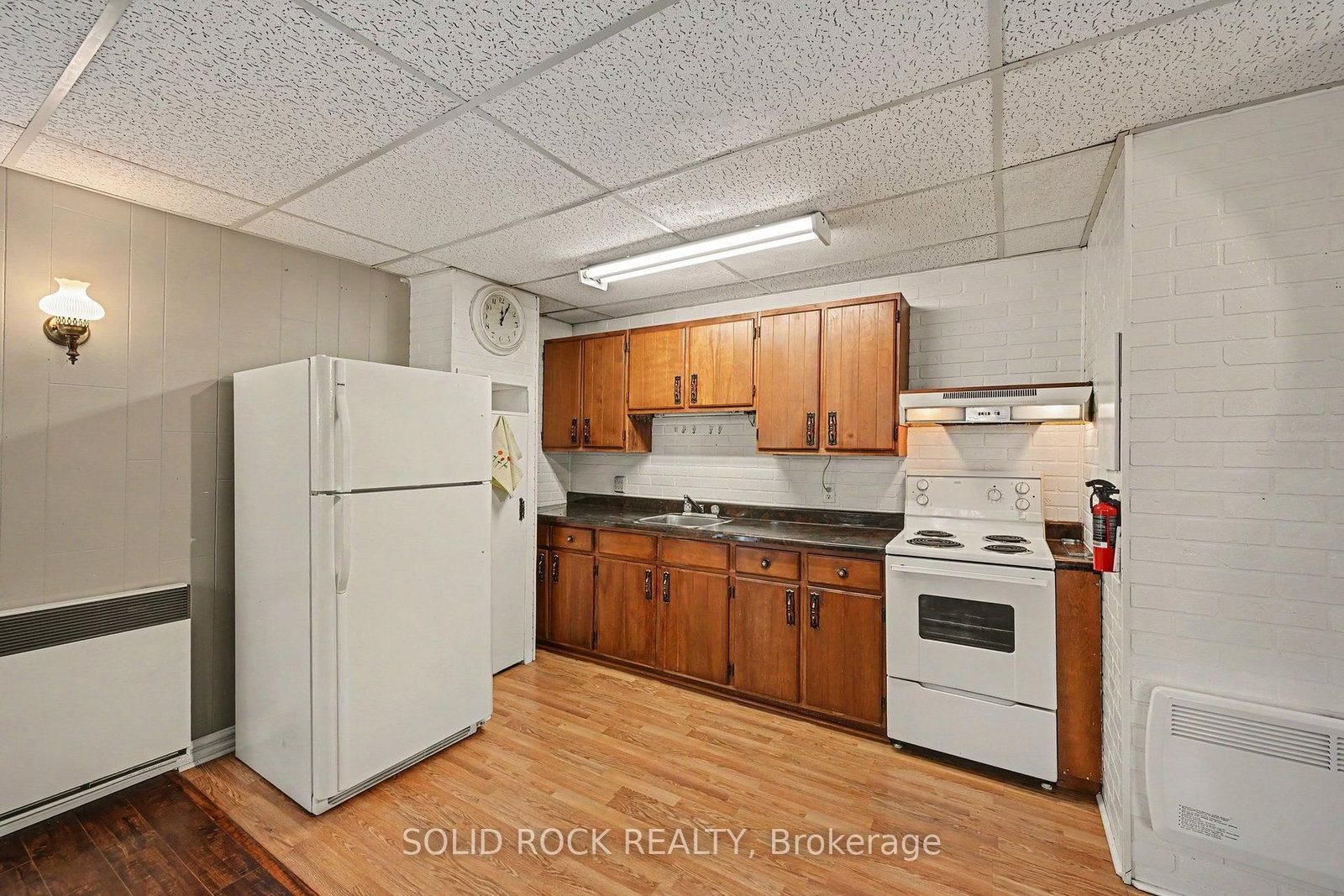 85 Renfrew Avenue W • Renfrew, ON photo 10