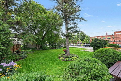 85 Renfrew Avenue W • Renfrew, ON photo 3