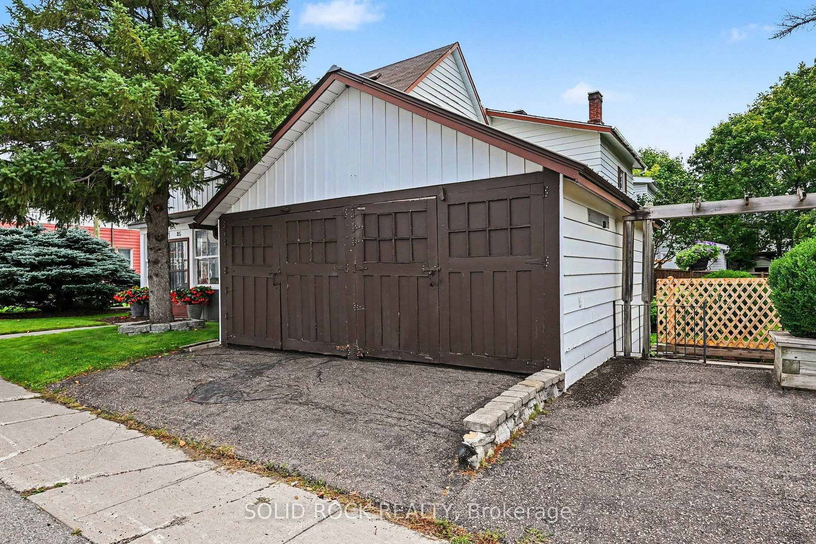 85 Renfrew Avenue W • Renfrew, ON photo 35