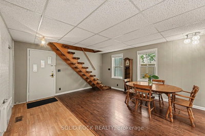85 Renfrew Avenue W • Renfrew, ON photo 8