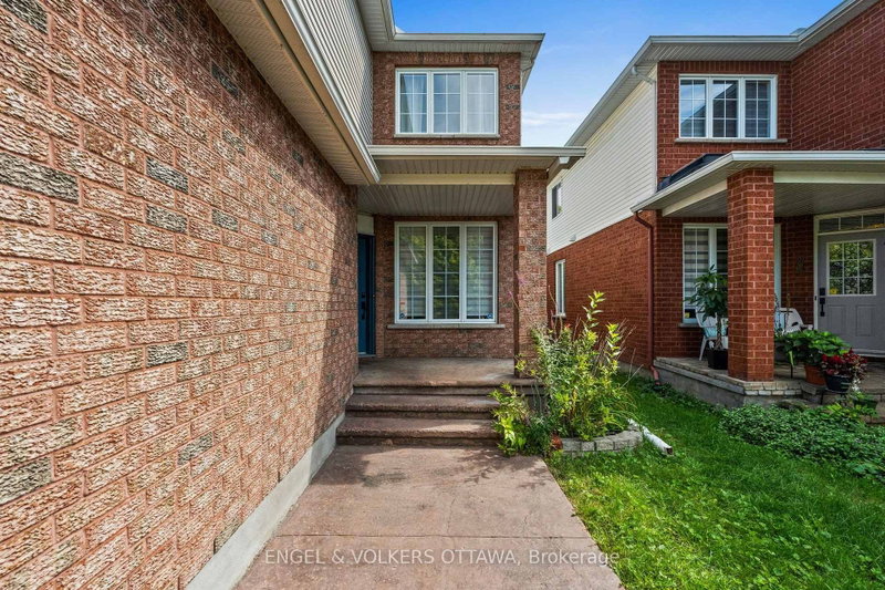 1121 Rocky Harbour Crescent