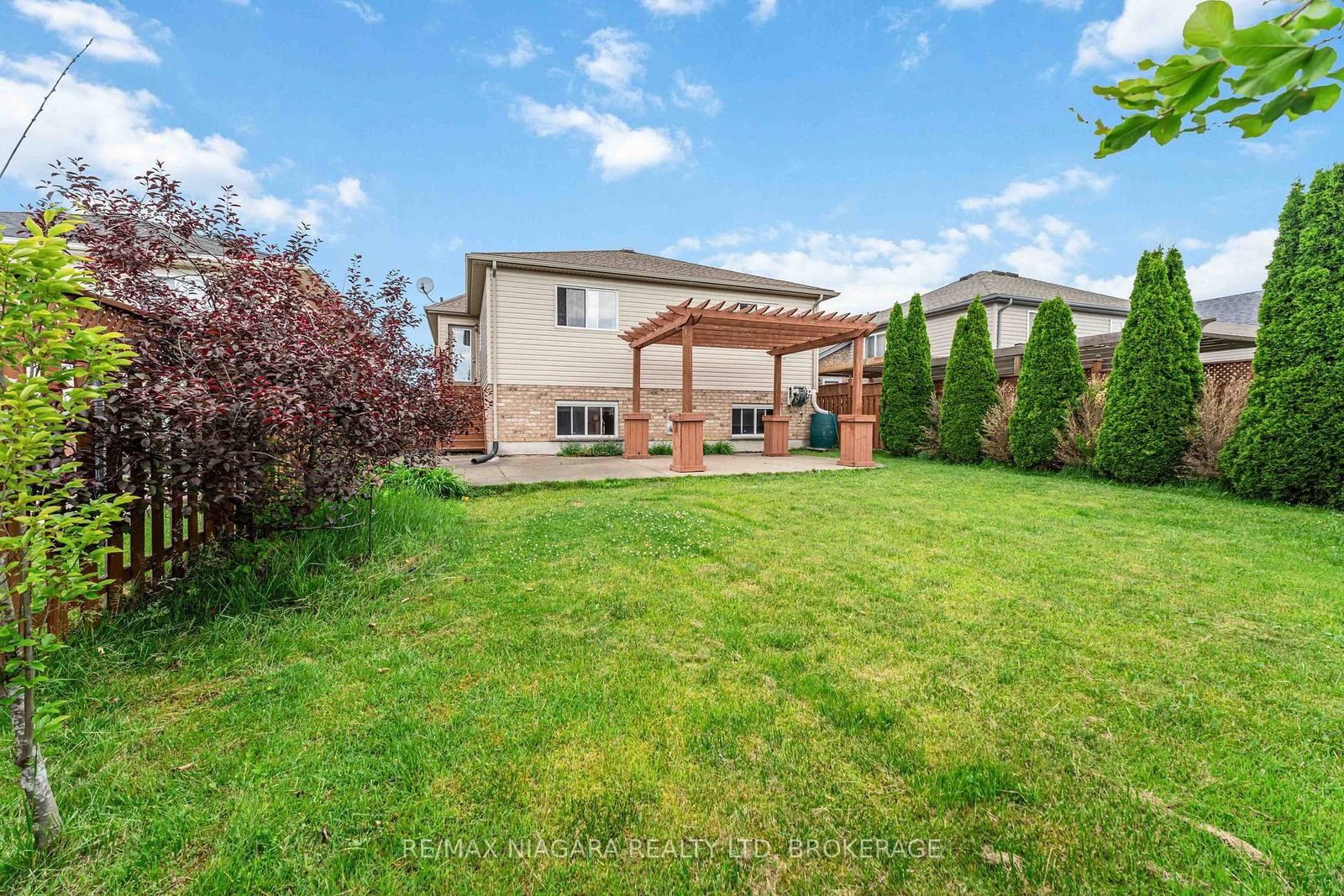 8340 Racey Avenue • Niagara Falls, ON photo 20